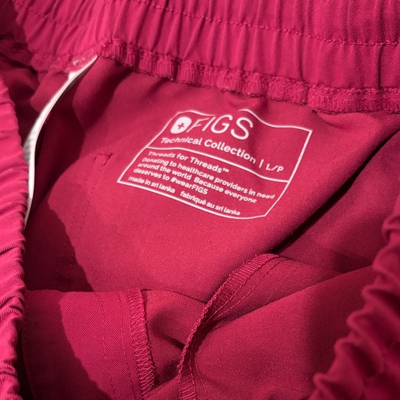 Figs Magenta scrub set - Picture 5 of 5